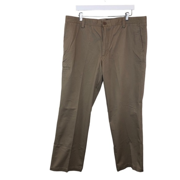 New Dockers Comfort Waist Khaki Classic Fit Khaki Brown Pants - Picture 2 of 7